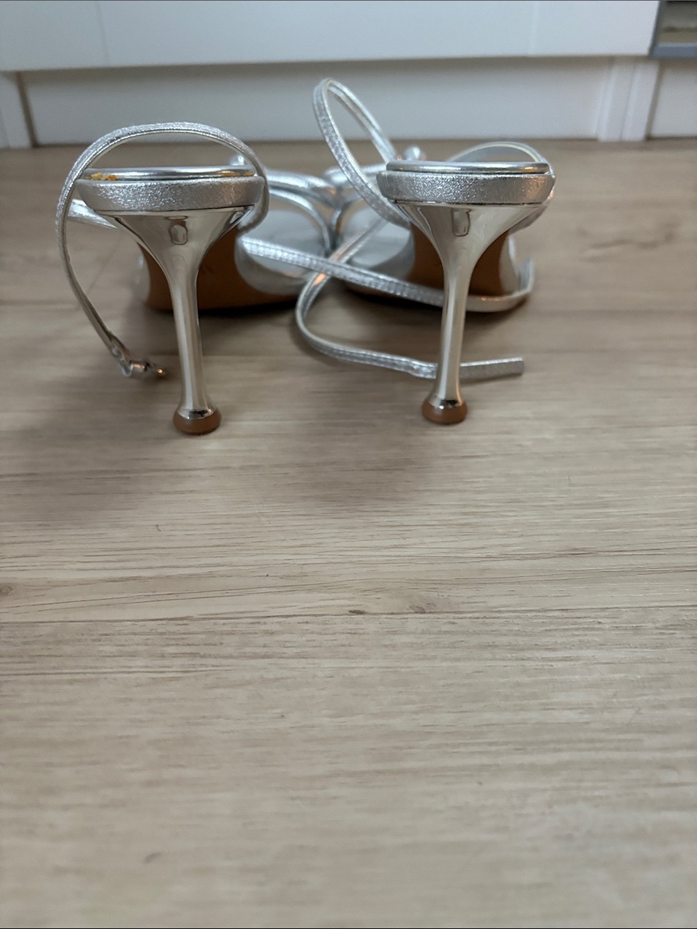 Zara Metallic Silver Bow-Strap Heeled Sandals - Picture 3 of 4